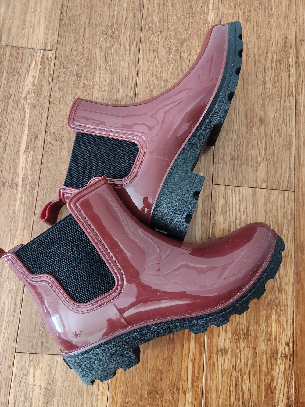 New Ocean Coast Women's Waterproof Chelsea Rain Boots in Deep Red, Size 10